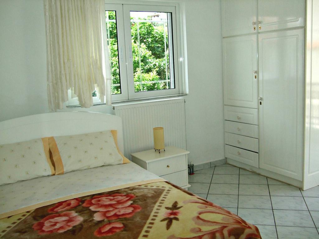 Kristallia Rooms Монастираки Стая снимка